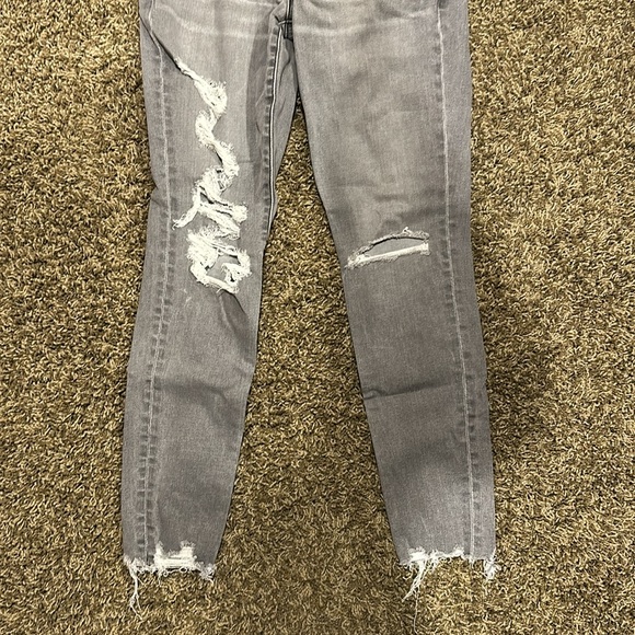 American Eagle Gray Jeans - Picture 3 of 5